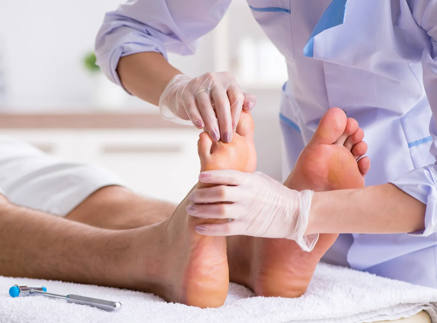  Czym jest pedicure leczniczy oraz na czym dokładnie polega?